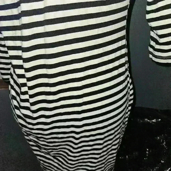 Womans Striped Dress With Hoodie - Picture 12 of 14